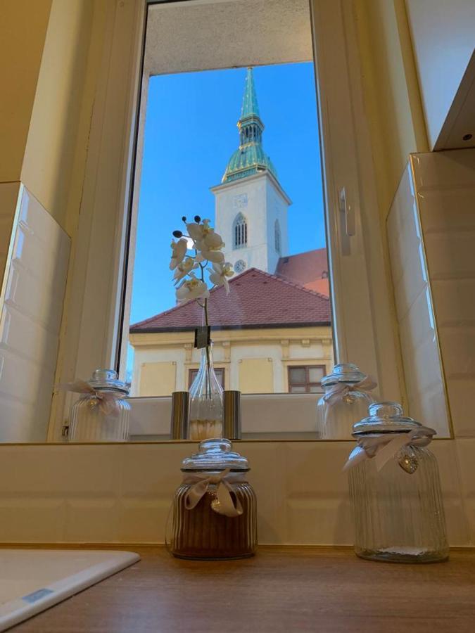 New Oldtown Apartment Near St Martin Cathedral, Ac, Balcony Bratislava Buitenkant foto
