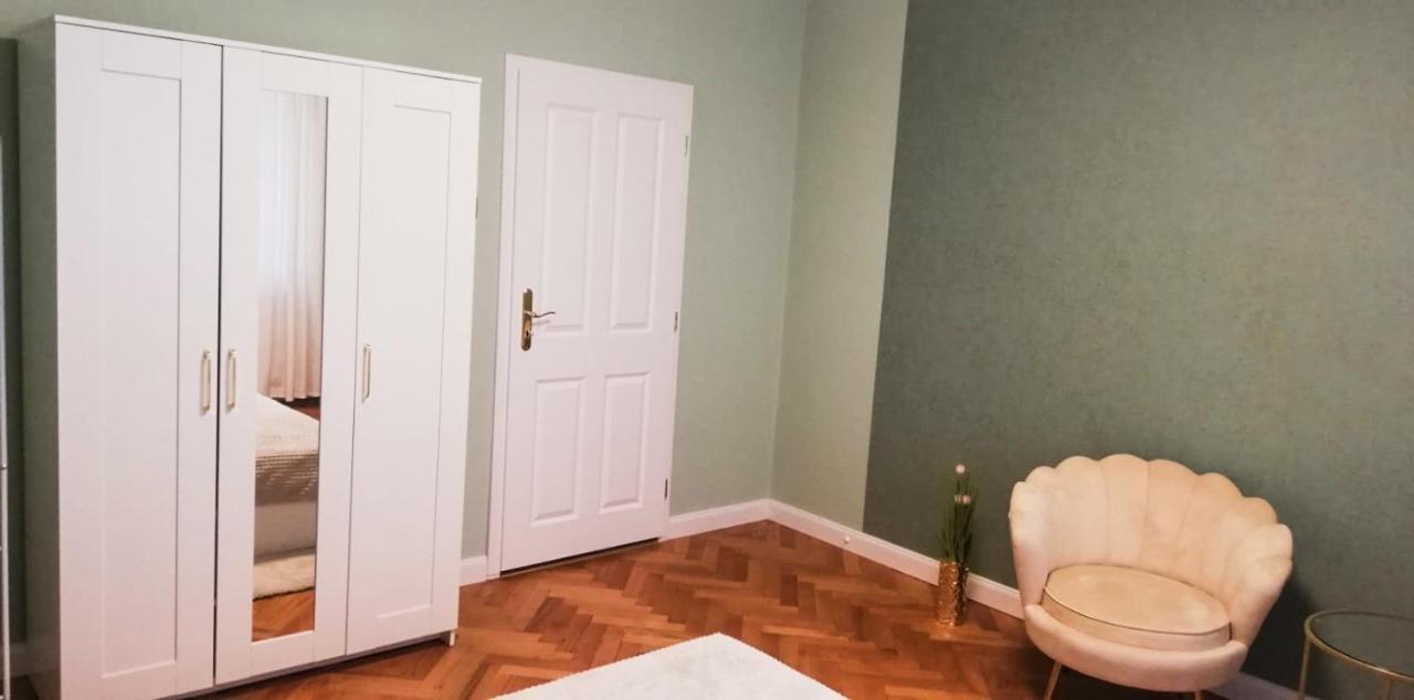 New Oldtown Apartment Near St Martin Cathedral, Ac, Balcony Bratislava Buitenkant foto