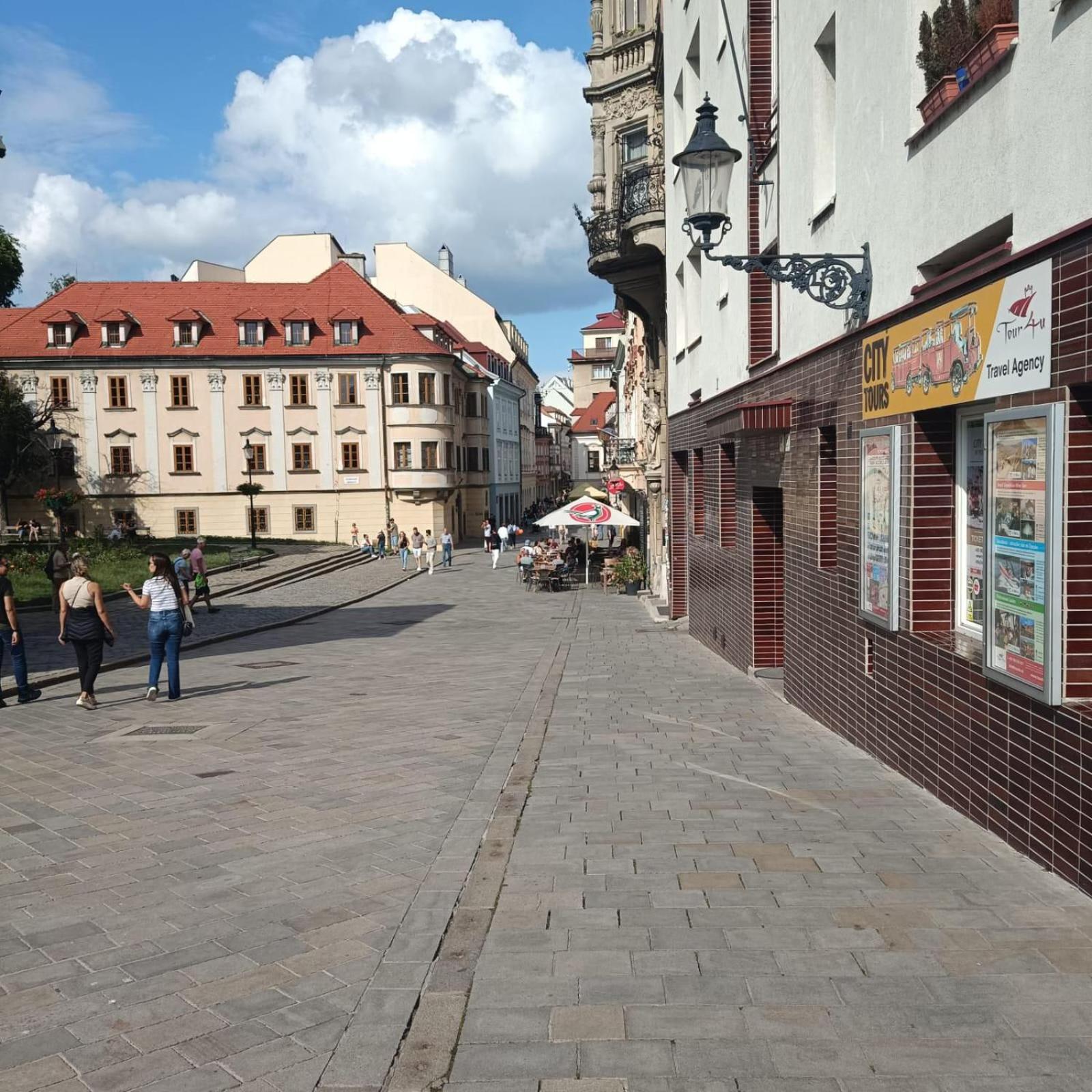 New Oldtown Apartment Near St Martin Cathedral, Ac, Balcony Bratislava Buitenkant foto